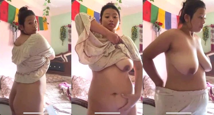 Desi Girl Shows Big Boobs