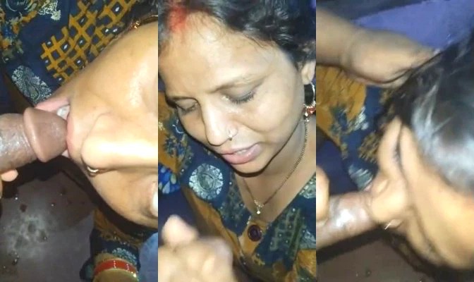 Horny Desi Bhabhi Blowjob