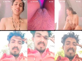 Desi Cheating Bhabhi Shows Bathing On VC